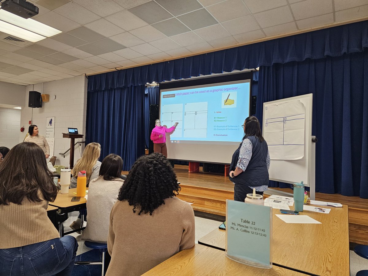 Danielle Miller tweet media