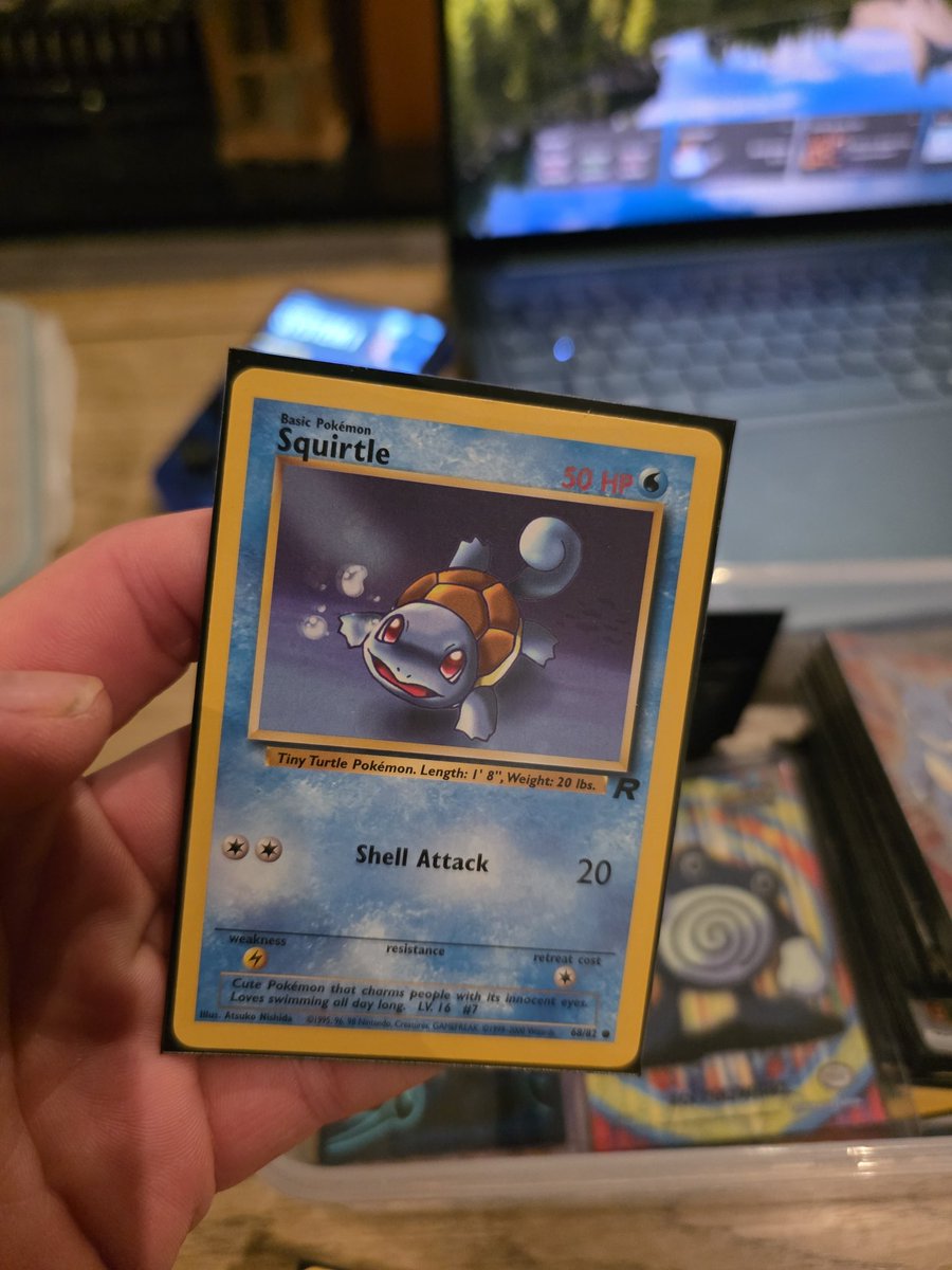 Love this Squirtle art, one of my fav