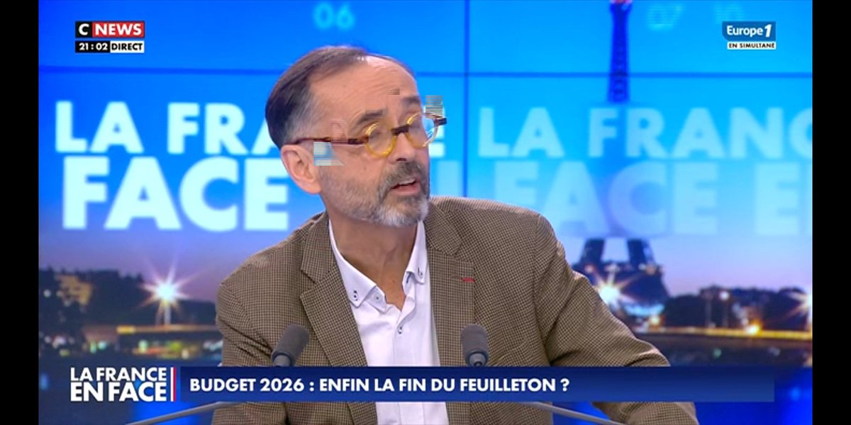 EllaVerite's tweet photo. Ce soir, Robert Ménard parlera.
De quoi importe peu.

Quand Éric Zemmour était à 19% dans les sondages de la présidentielle, il l’encensait.
À 7%, il l’a lâché.

Chez Ménard, les convictions suivent la courbe de carrière. #LaFranceEnFace #CNews https://t.co/8nhujSkqJJ