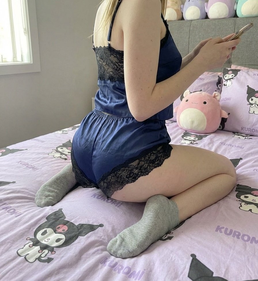 eQueenSakura's tweet photo. Let's count some moneyyy, bitches ����
Make this task super hard for me, paypig. Keep looking on my profile, and I naturally all the money and life out of you.

Sniffy sniffy these sweaty grey socks, feel your mind being conquered 😵‍💫 https://t.co/vXWafEtE2x