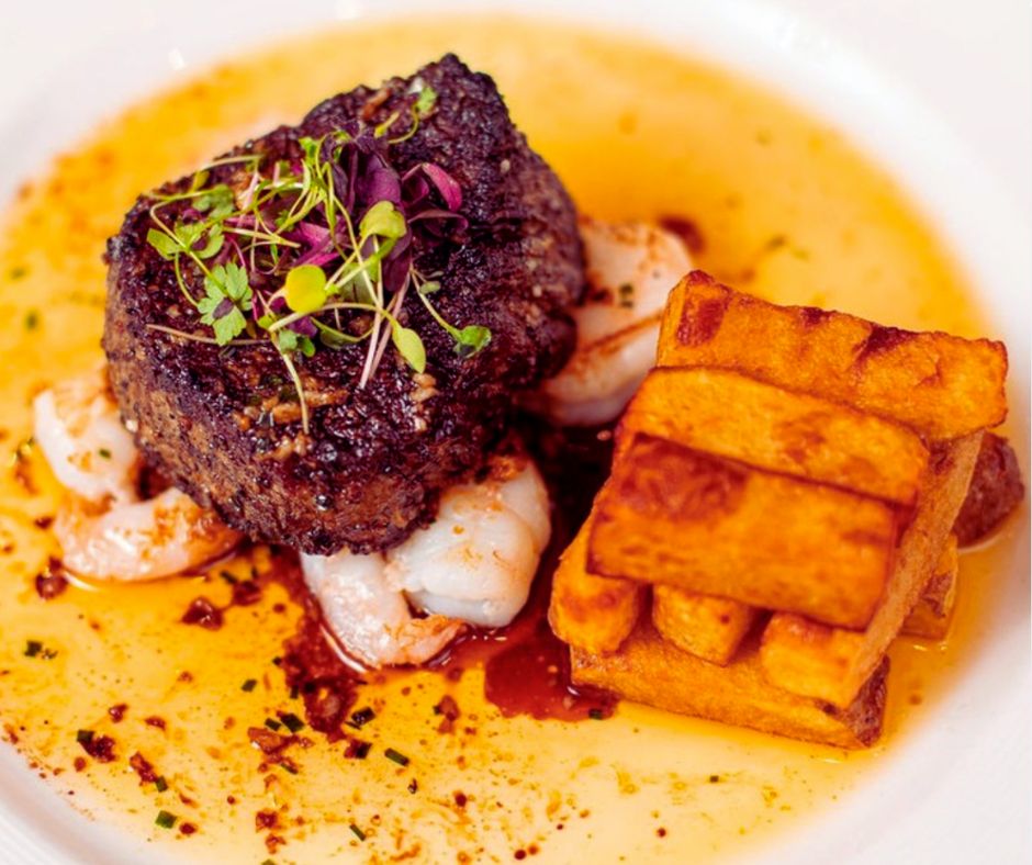 Gamba Surf and Turf Wednesdays 🥩🦐 🍾 Book on 0141 572 0899 or on our website 👉  buff.ly/UPMm7wC #surfandturf #steak #foodporn #foodie #seafood #food #surfing #lobster #kingprawn #dinner #foodphotography #delicious #gambaglasgow #gamba #wednesday #deal #foodlover