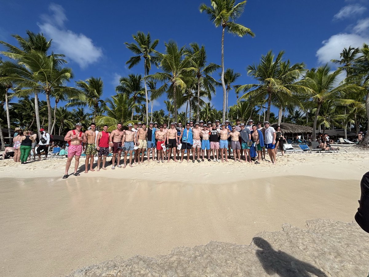 CortBaseball's tweet image. Cortland Baseball visited the same island two other teams did in the past - tradition continues.   Thank you Cortland Baseball Alumni- memories for a lifetime - back to the ball field tomorrow.  @CortlandAlumni