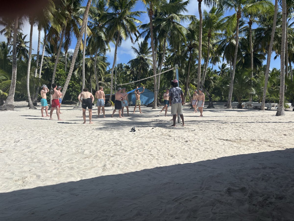CortBaseball's tweet image. Cortland Baseball visited the same island two other teams did in the past - tradition continues.   Thank you Cortland Baseball Alumni- memories for a lifetime - back to the ball field tomorrow.  @CortlandAlumni