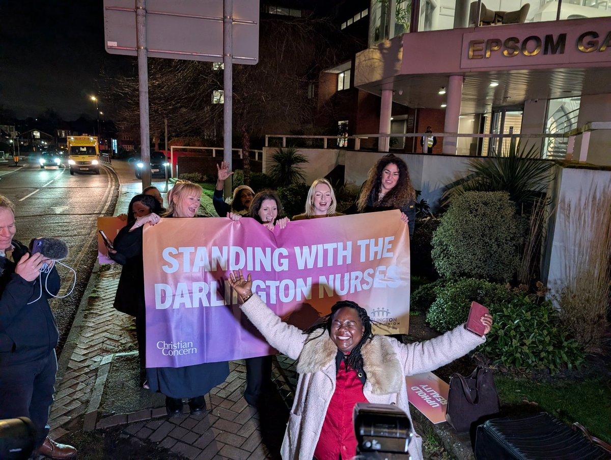 I stand with Jennifer Melle ❤️