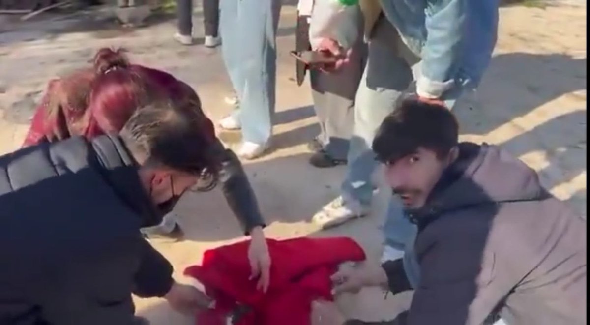 O Türk bayrağının direğini gtüne sokmak vatan borcudur bulun bu iti #TürkBayrağı