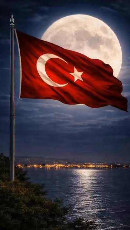 Söz konusu vatansa gerisi teferruatlır

#BayrakNamustur 
#TürkBayrağı