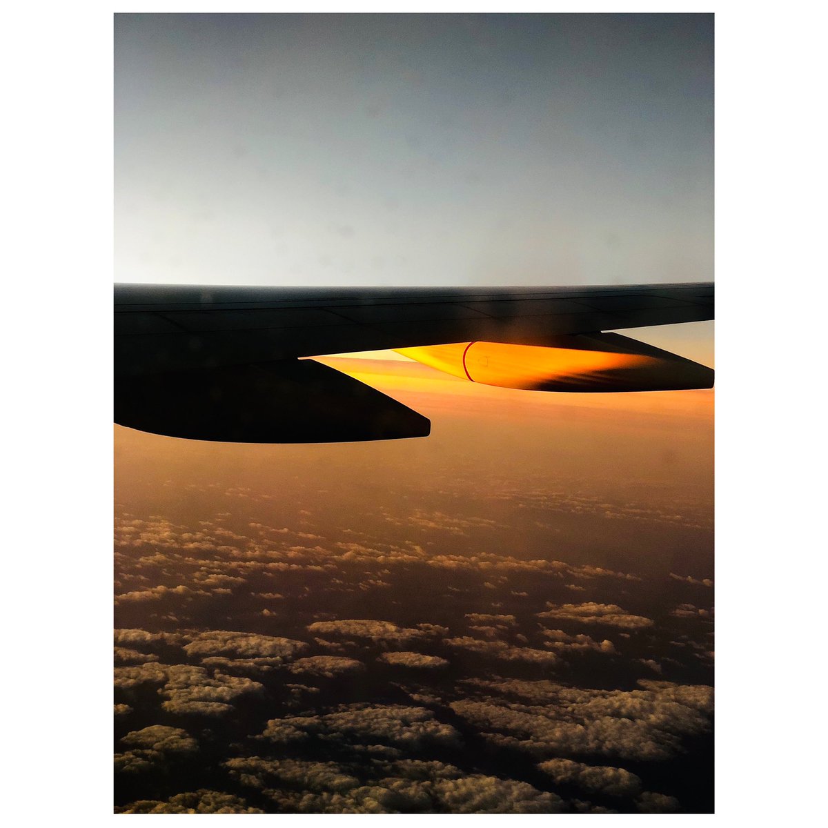 photography_ios's tweet photo. Shades of SKY ✈️🔅🩵 https://t.co/KWrVcndWyk