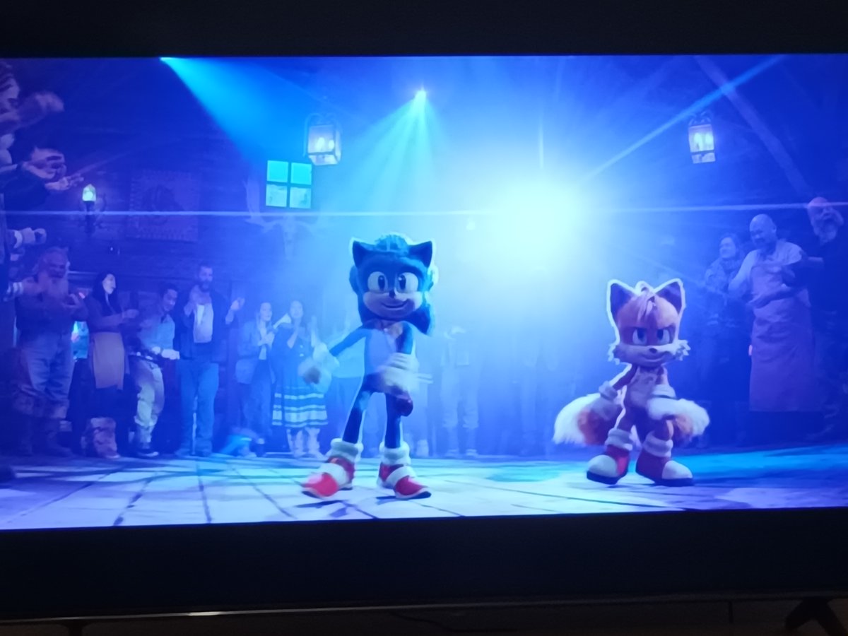 fuzeryy1205's tweet image. Today is my birthday so I rewatched Sonic 2 and Sonic 3 with my cousin! 🎂🎉 It was amazing 🔥

#SonicMovie2 #Sonic2 #SonicMovie3 #Sonic3