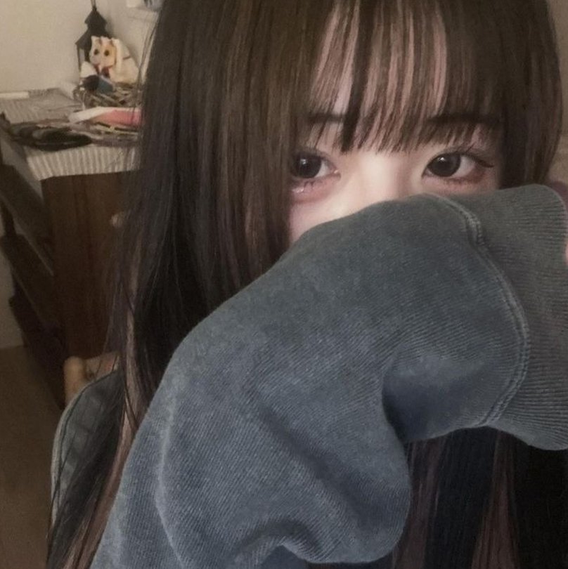 GamingForst's tweet image. 今日は珍しく電車が時刻通りに来て、いつもより10分早く到着できた 👨‍🦰