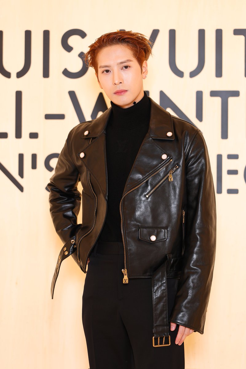 lessencestudios's tweet image. Louis Vuitton brand ambassador Jackson Wang attends the Louis Vuitton Men’s Fall/Winter 2026 show at Paris Fashion Week.

#JacksonWang #LVMenFW26