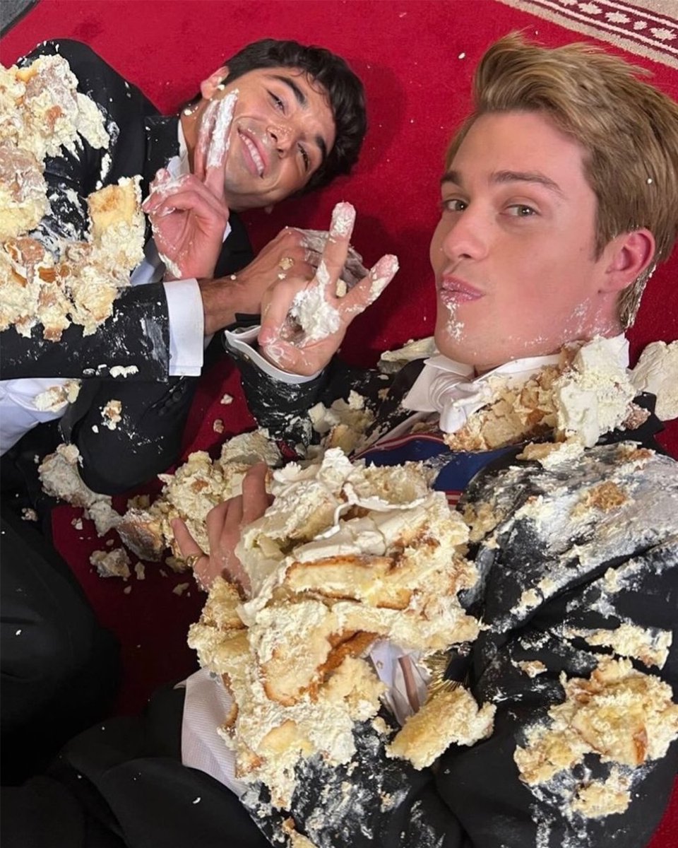 PrimeVideoBR's tweet image. GETTING READY                   TO MAKE HISTORY