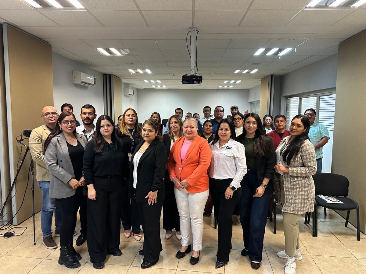 ceptca's tweet image. se otorgó la plática sobre lineamientos y normatividad de regulación para los centros que atienden adicciones en Sinaloa. A @CEDHSinaloa Procuraduría de Protección de Niñas Niños y Adolescentes,DIF Sinaloa, Seguridad Pública Sinaloa,@coeprissinaloa y Dirección de Salud Municipal.