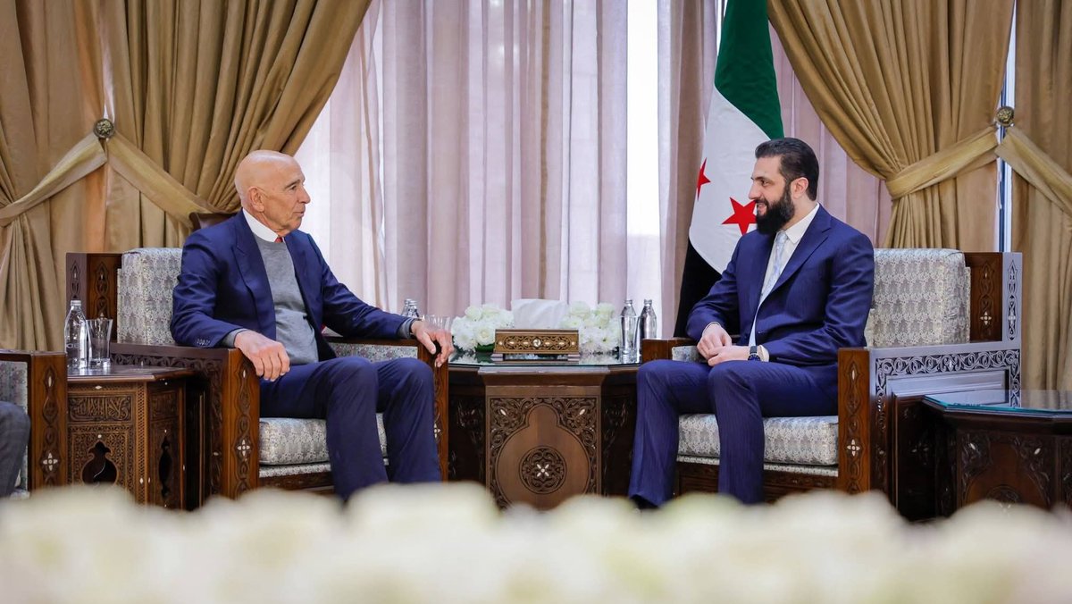 OSINT_MASR's tweet image. Syrian army forces have reached the eastern borders and border crossings with Iraq to facilitate the arrival of Iraqi Kurds to support the SDF.
These moves came after two ceasefire agreements were announced and clashes occurred between the SDF/SAF
#Syria #Ceasefire #NationalUnity