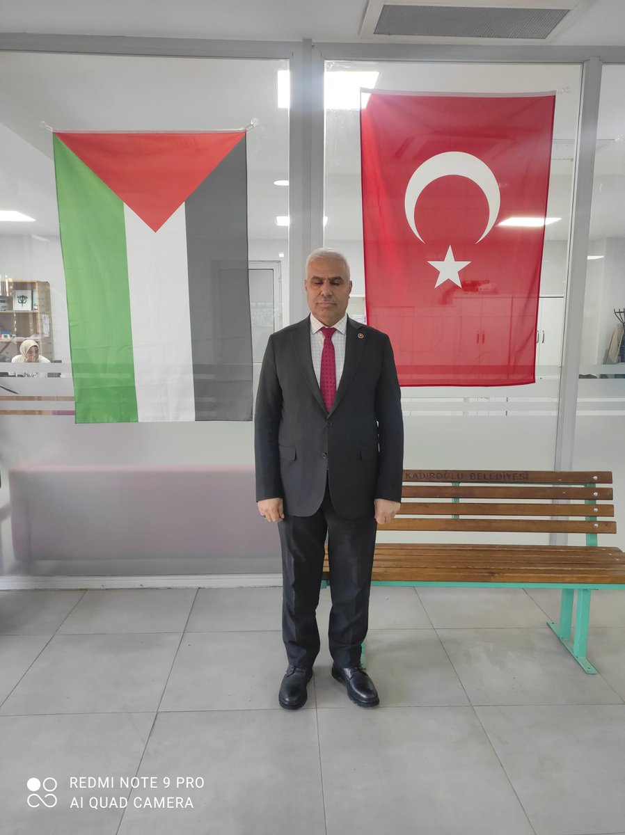 Dosta güven düşmana korku veren asil bayrağımız…