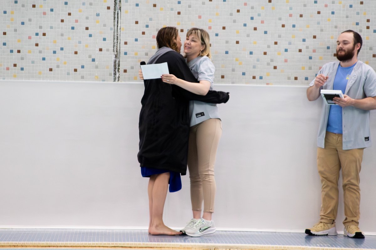 Our amazing seniors 🫶

During Saturday's meet vs. Westmont, the Nanooks honored Kaidence Sampsel, McKenzie Fazio and Ali Pecore, who have helped elevate this program with their hard work, commitment and dedication!

Thank you for everything, Kaidence, McKenzie and Ali!