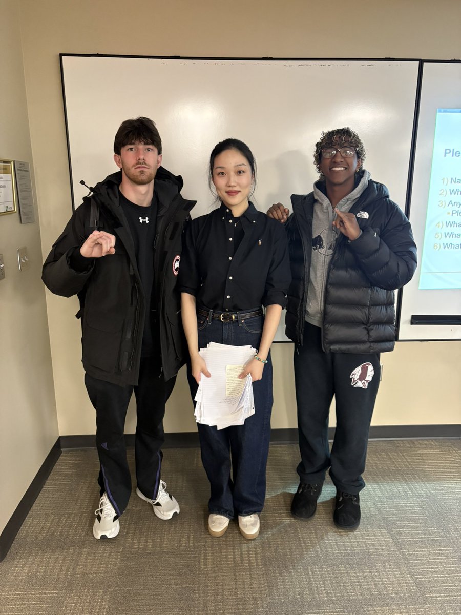 Our guys starting off spring semester strong in the classroom🐝📚!

#StingersUp🐝 | #FOE🐝🧱