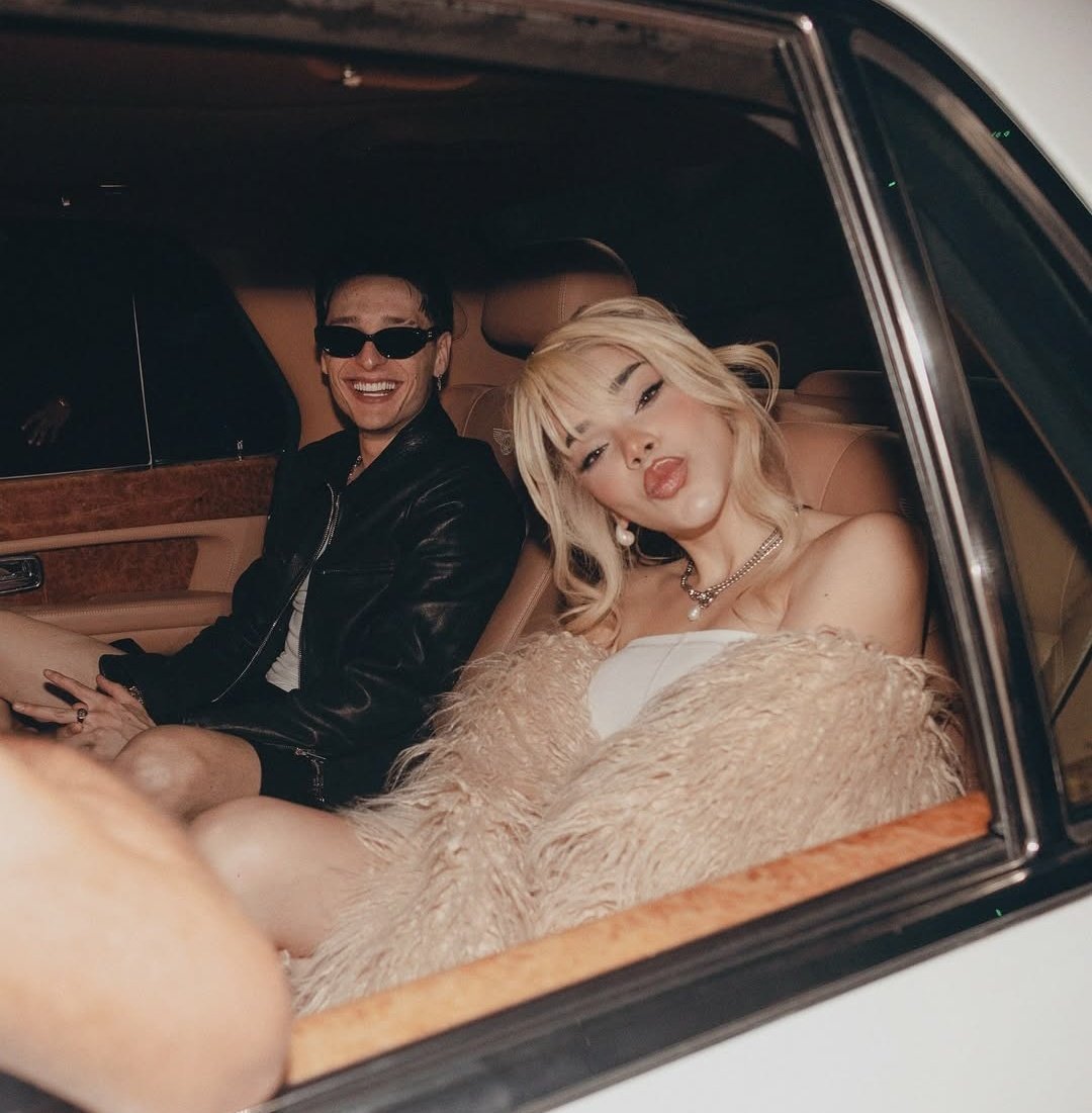 altocarnos's tweet image. Entonces desde aquí Peso Pluma empezó a sentir cositas teniendo a Kenia Os a un lado y tan cerca OMGG