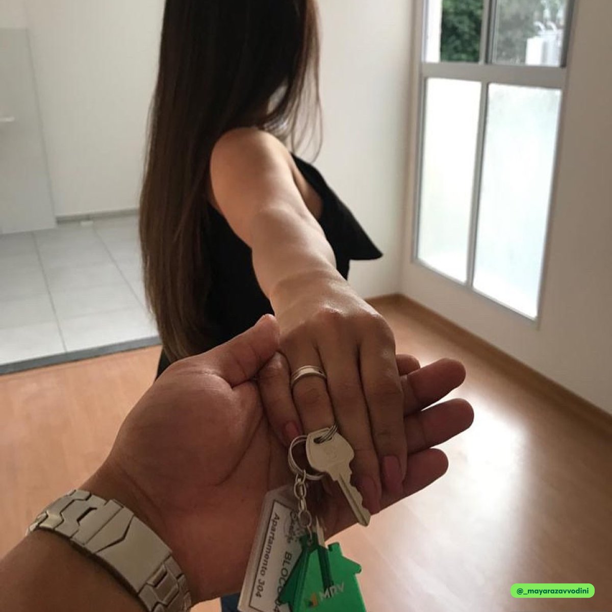mrvoficial's tweet photo. “Não vão durar uma semana”
A gente comprando um apartamento juntos https://t.co/47CrJCqdd8