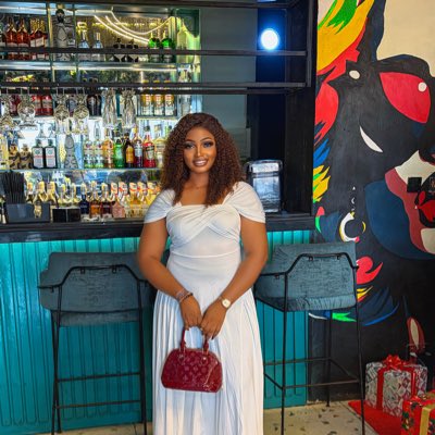 _its_adeola's tweet photo. #NewProfilePic https://t.co/oo2yUxrJnr