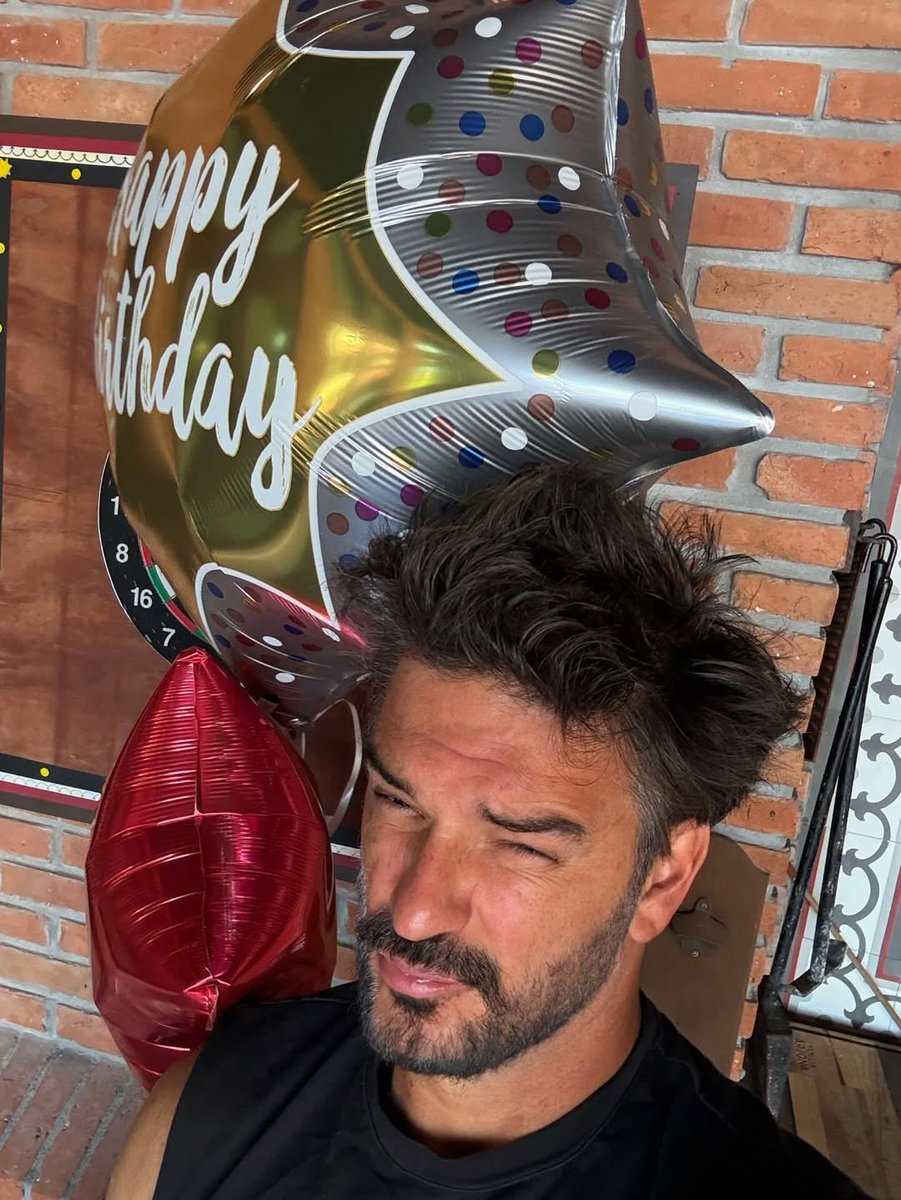 Ricardo Arjona ® tweet media