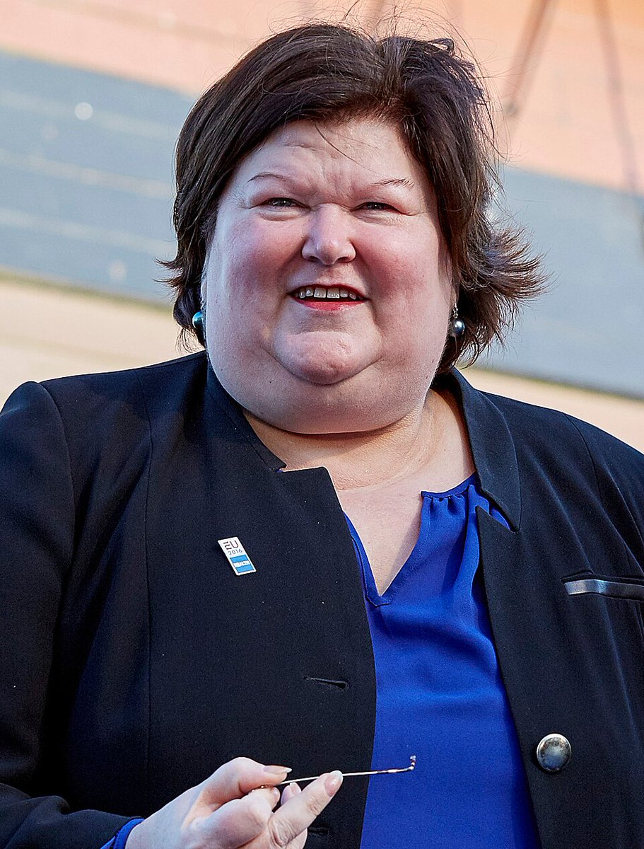 IfindRetards's tweet photo. This is Belgium's ex minster of public health and the current chair of the WHO Technical Advisory Group on One Health.

Retard world 🌎 https://t.co/Jqqr6v4tsQ