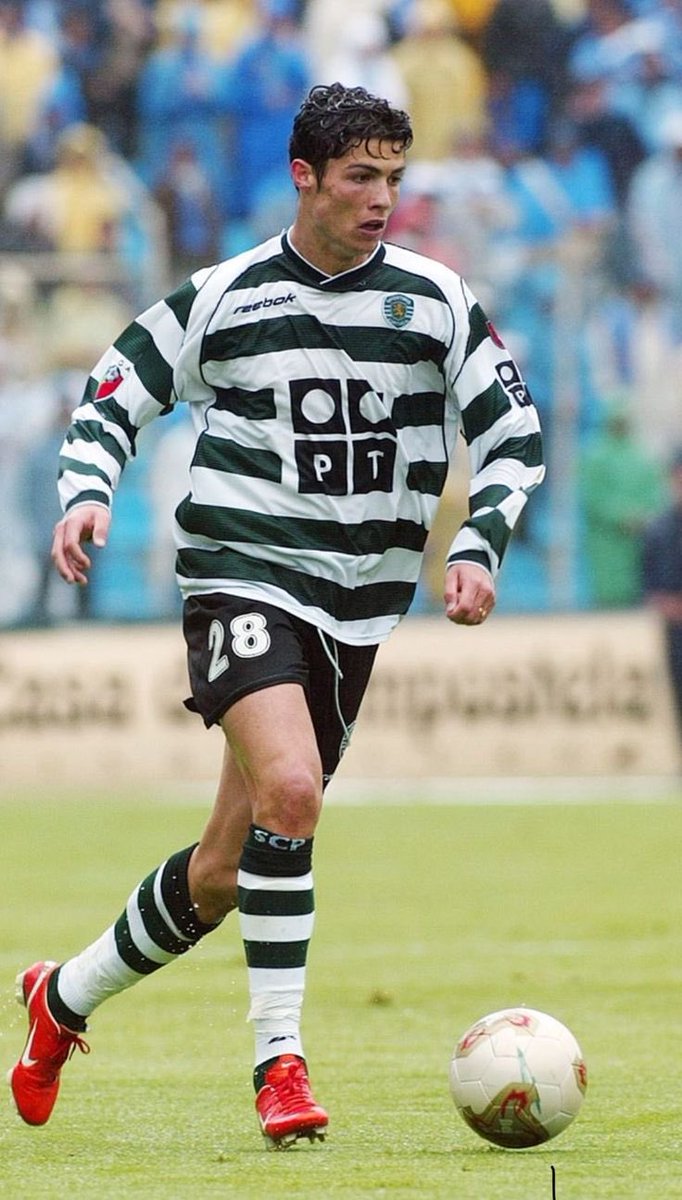 FutHoops's tweet image. 🟢⚪️Sporting de Lisboa 2001-2002🟢⚪️

💲20€ con envío incluido 

✉️ Pedidos por MD