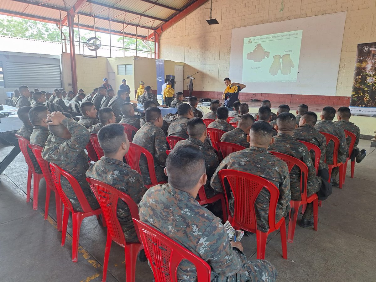 gdpeten's tweet image. La Gobernación Departamental, por medio de la Comisión de Incendios Forestales (CIF) Departamental, coordinó una capacitación sobre técnicas básicas de control de incendios forestales, dirigida al personal del Ejército de Guatemala destacado en la Primera Brigada.
#CIF #Peten