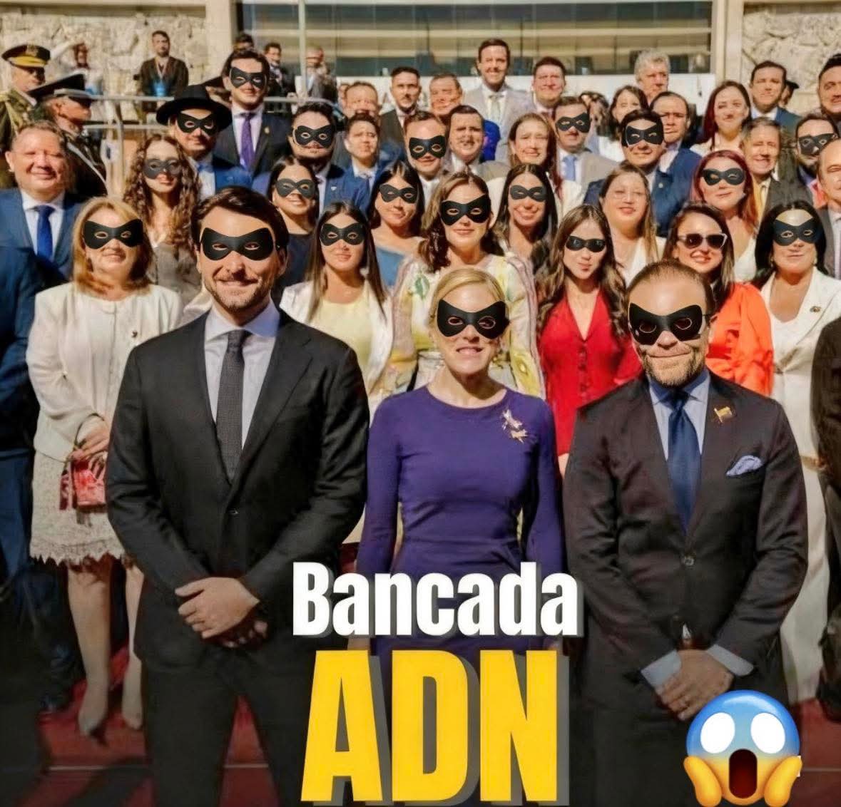 RRueda_Ermel's tweet image. 🆘"ADN" NO ES UN PARTIDO POLÍTICO ES UN "GDO"🆘🆘
#Mafiosos
"Morados" y #DanielNoboa, están metidos en negocios sucios y con el narco. Compró a la mayoría de la Asamblea Nacional para bloquear la fiscalización e indagación de la corrupción y blindar al "crimen organizado".