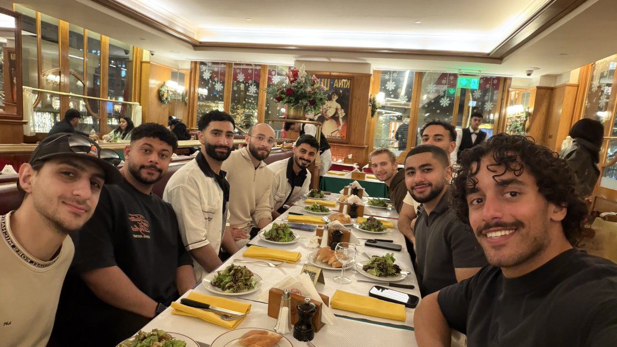 Mo2llm's tweet photo. Who would have thought Cairo would be so lit? https://t.co/wiZAHXfM4k