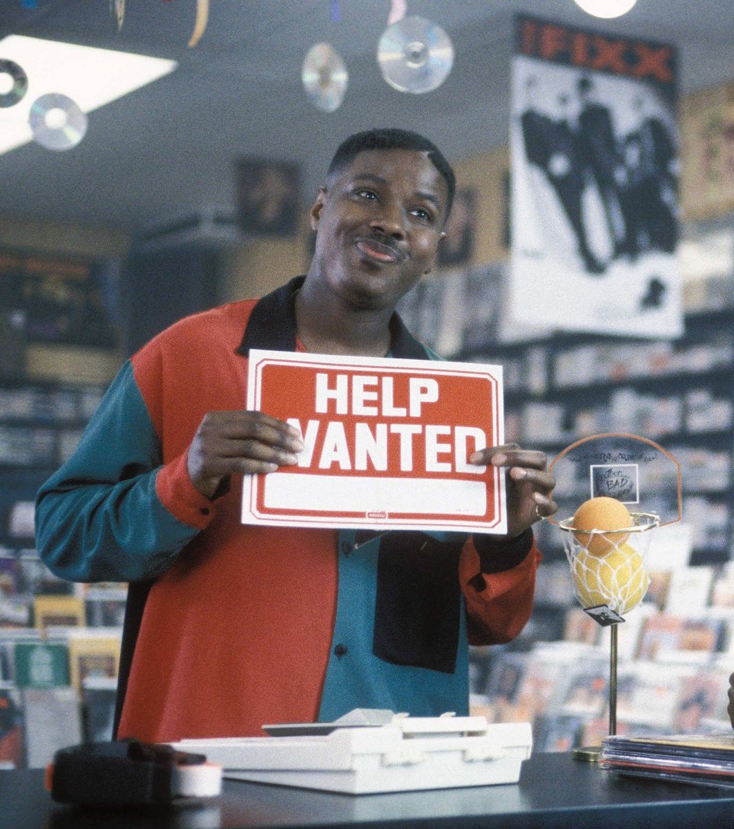 SebastianAvenue's tweet image. Play in House Party 1 &amp;amp; 2: 

Kid was getting chased &amp;amp; beat up by Full Force for 2 hours &amp;amp; he didn’t help

Signed over Kid's scholarship for a studio session, Kid almost gets kicked out of school - Then sold 4Play as if he was a hero

Top 5 Terrible friend in Cinematic History