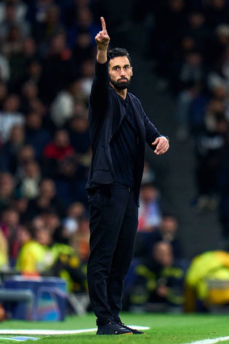 Dirige padre mío, dirige la orquesta.