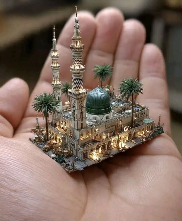 كُلُّ الْجَوَارِحِ فِي هَوَاكَ فُؤَادِ ..ﷺ