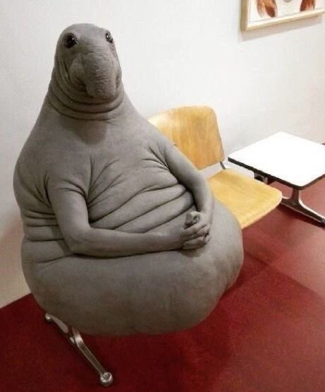 emkey___'s tweet image. esperando que la dúnia haga el video de I think I'm gonna die in this house