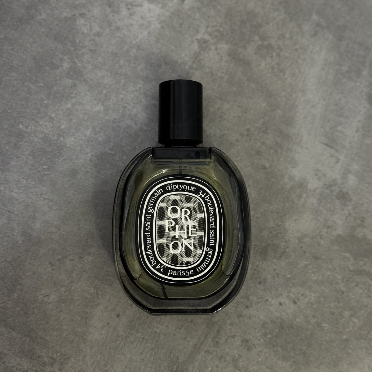 kaopan_neki's tweet image. 彼氏にはベッタリされて、会社でも褒められた香水。万人ウケ狙うならこの4つ。
第一印象・会社・モテ、
香水は「強くない」が正解だった。 ⤵︎