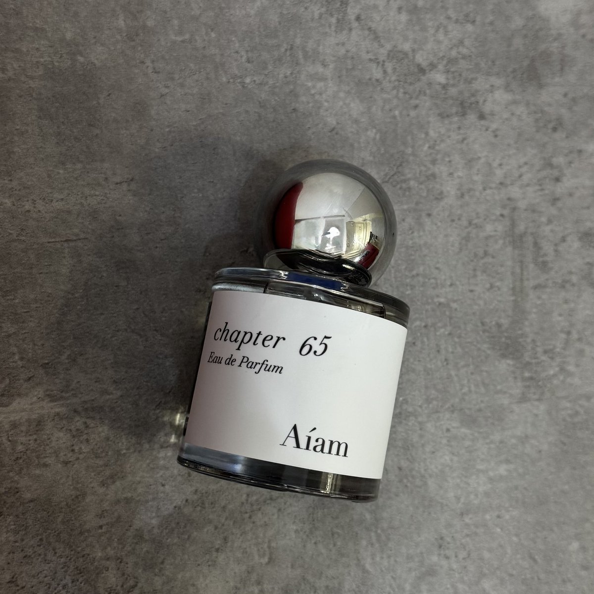 kaopan_neki's tweet image. 彼氏にはベッタリされて、会社でも褒められた香水。万人ウケ狙うならこの4つ。
第一印象・会社・モテ、
香水は「強くない」が正解だった。 ⤵︎