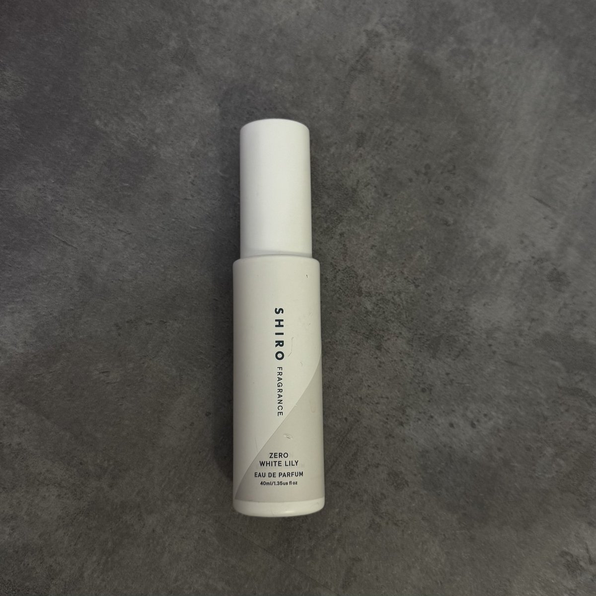 kaopan_neki's tweet image. 彼氏にはベッタリされて、会社でも褒められた香水。万人ウケ狙うならこの4つ。
第一印象・会社・モテ、
香水は「強くない」が正解だった。 ⤵︎