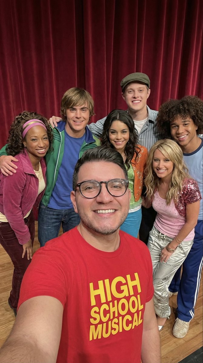RaffaDiiaz's tweet image. Once a wildcat always a wildcat 🐯🏀
Happy 20th anniversary of High School Musical ✨

#HSM20 #HSM #HighSchoolMusical