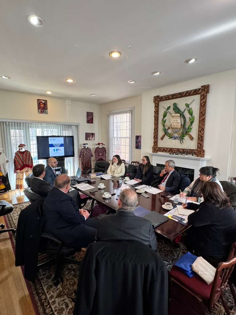 #AHORA Una delegación público-privada inició una gira de trabajo de tres días en Washington D. C., Estados Unidos, con el objetivo de avanzar en la admisibilidad del aguacate guatemalteco al mercado de EE. UU., como parte de una agenda orientada a impulsar la competitividad