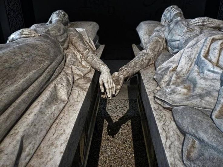 ♱ (@bioodfangs) on Twitter photo 