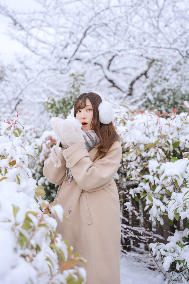 2026年撮影
モデル：るりかさん
<a href="/22RuriCat_46/">るりか❦3/14(土)、3/15(日)大阪遠征</a> 

雪化粧

#ポートレート
#portrait