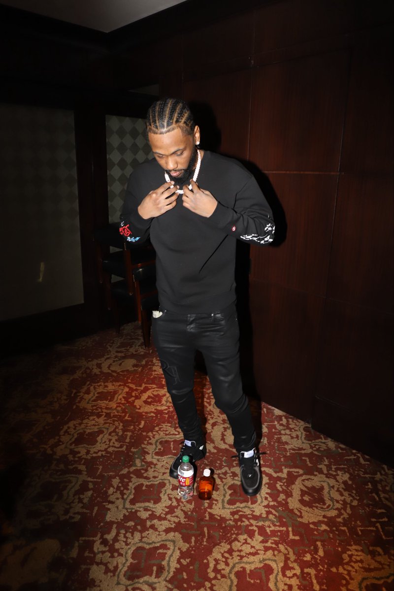 DavidRobinson tweet media