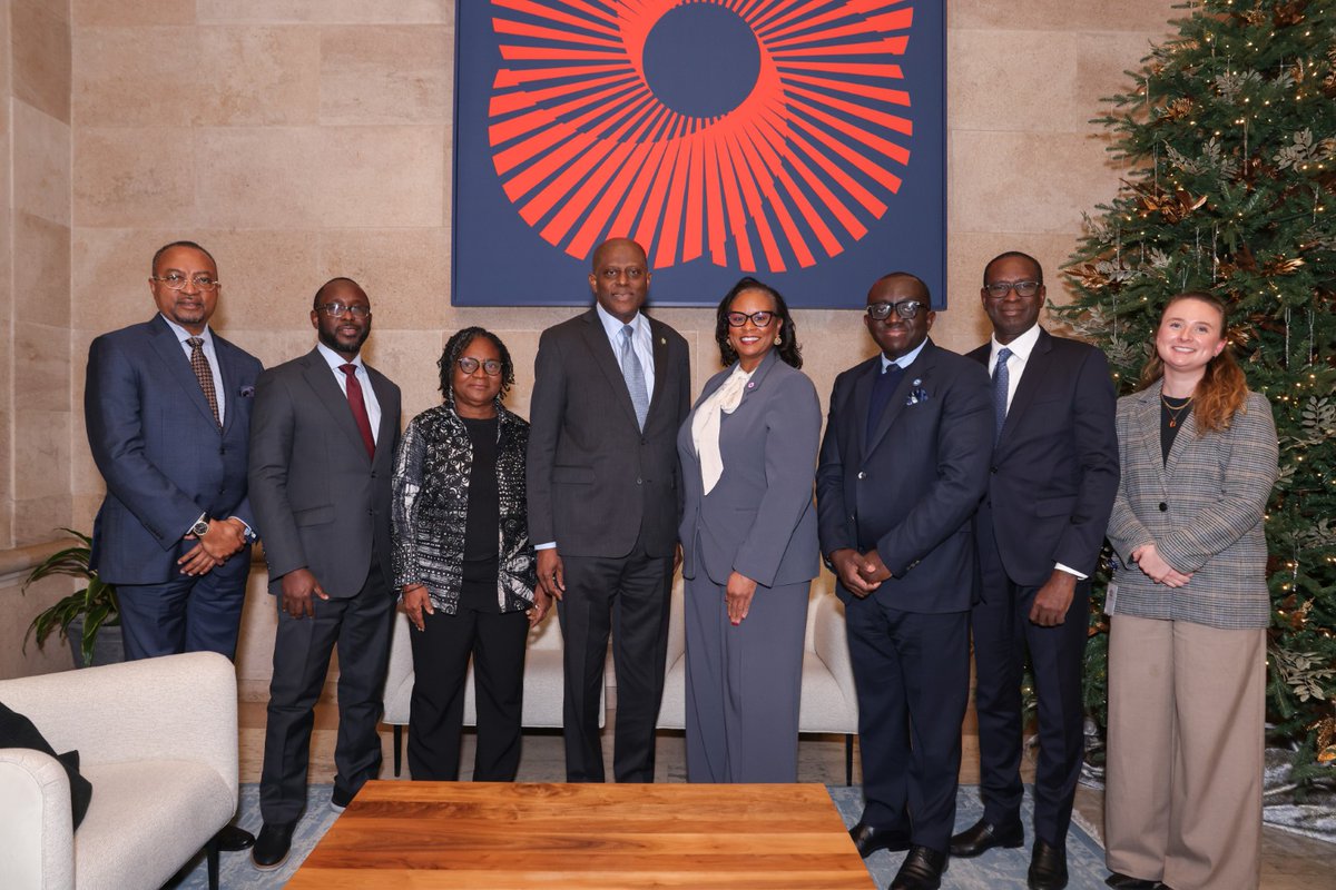 On Dec 15, ABC &amp; the U.S.-Africa Business Center hosted CBN Governor <a href="/olayemicardoso1/">Olayemi Cardoso</a>. He shared CBN’s priorities: macro stability, transparent markets, and stronger engagement with the U.S. business community. #USNigeriaRelations youtube.com/watch?v=vRnhFA…