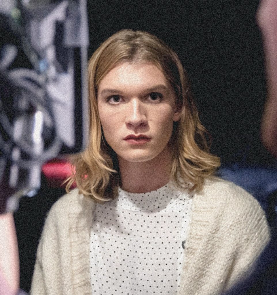 teamoarmand's tweet image. connor truly is pretty like a girl ♡