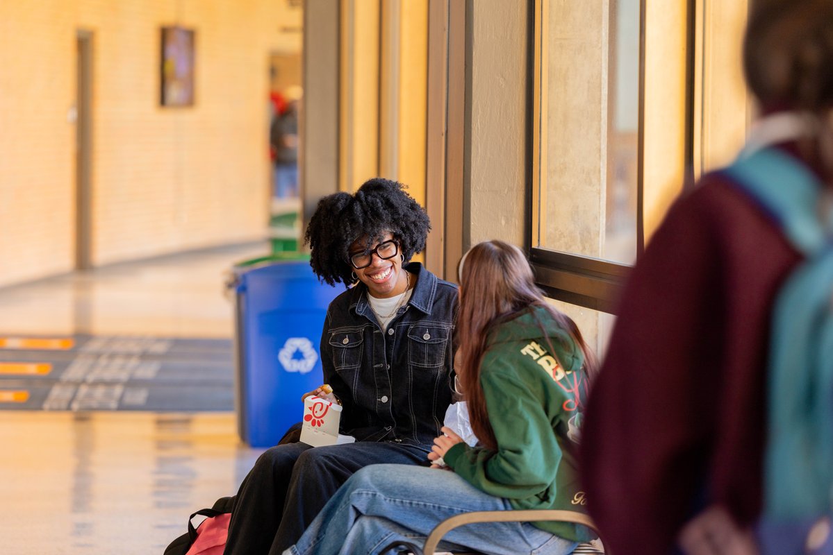 UTCCI's tweet image. Happy first day of class in the new semester! We are SO happy you're back 🧡