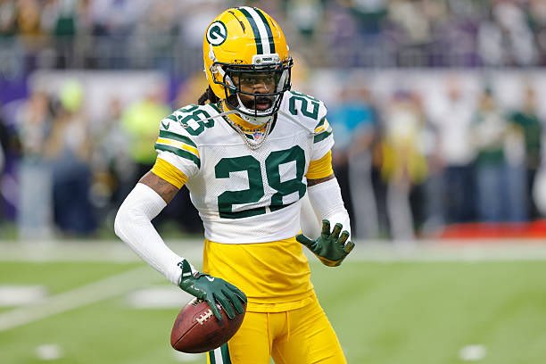 AdamSchefter's tweet image. Packers released CB Trevon Diggs.