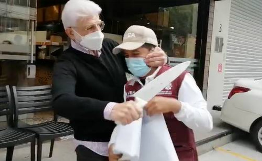PakoCortes86's tweet photo. @mauriciotabe @SRE_mx Primero controla a este agresor https://t.co/zEA10CUWYg
