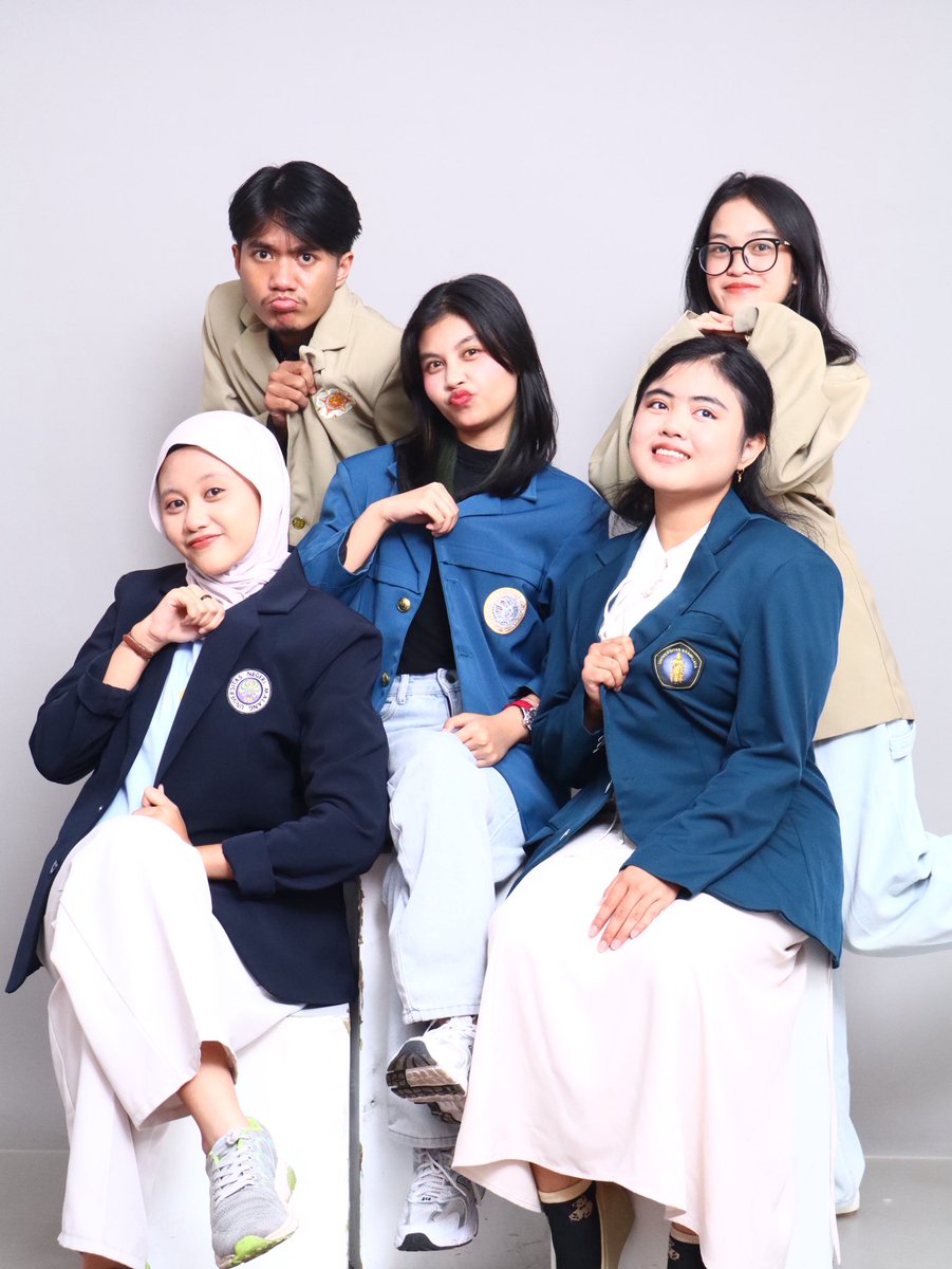 eclipsestargs's tweet image. cinta bgt