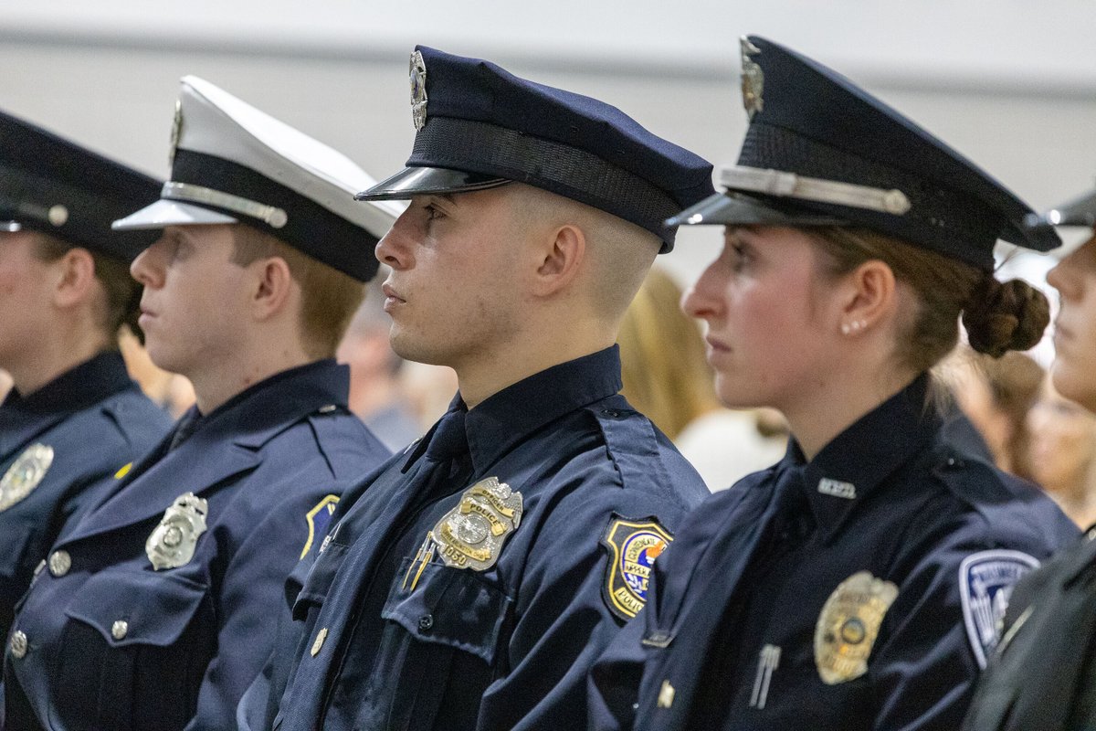 CityofUAPolice's tweet photo. 21 weeks of hard work has paid off! ๐ Officer Dominic Cesaro recently graduated from the @OSHP Training Academy as part of the 153rd Basic Peace Officer Training Class. ๐ ๐ Join us in welcoming him to the @CityofUAPolice! #UAPD #UpperArlington https://t.co/ZZXjMsVTOJ