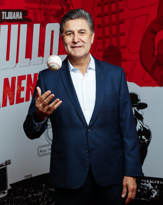 No te pierdas la transmisión en vivo hoy con nuestro Presidente Ejecutivo, Lic. Omar Canizales, quien estará revelando detalles sobre la actualidad del equipo.

Sintoniza Béisbol Sin Fronteras 
Este martes a las 3:30 PM (hora Tijuana)
Acompáñanos y entérate de todo.