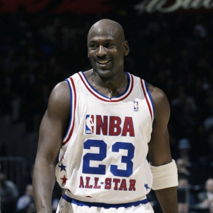 LegionHoops's tweet image. Isiah Thomas reportedly begged the Eastern All-Stars to give up one of their starting spots so Michael Jordan could start in his final All-Star game in 2003, per Marc J. Spears

Vince Carter ended up giving up his spot.